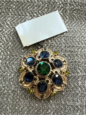 STUNNING SQUIRE Vintage 2” Brooch 1960s Gold W/ Blue & Green Rhinestones New